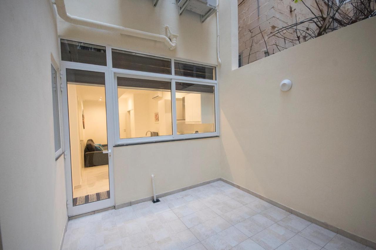 4 Bedroom Apartment Near Sliema Seafront Kültér fotó