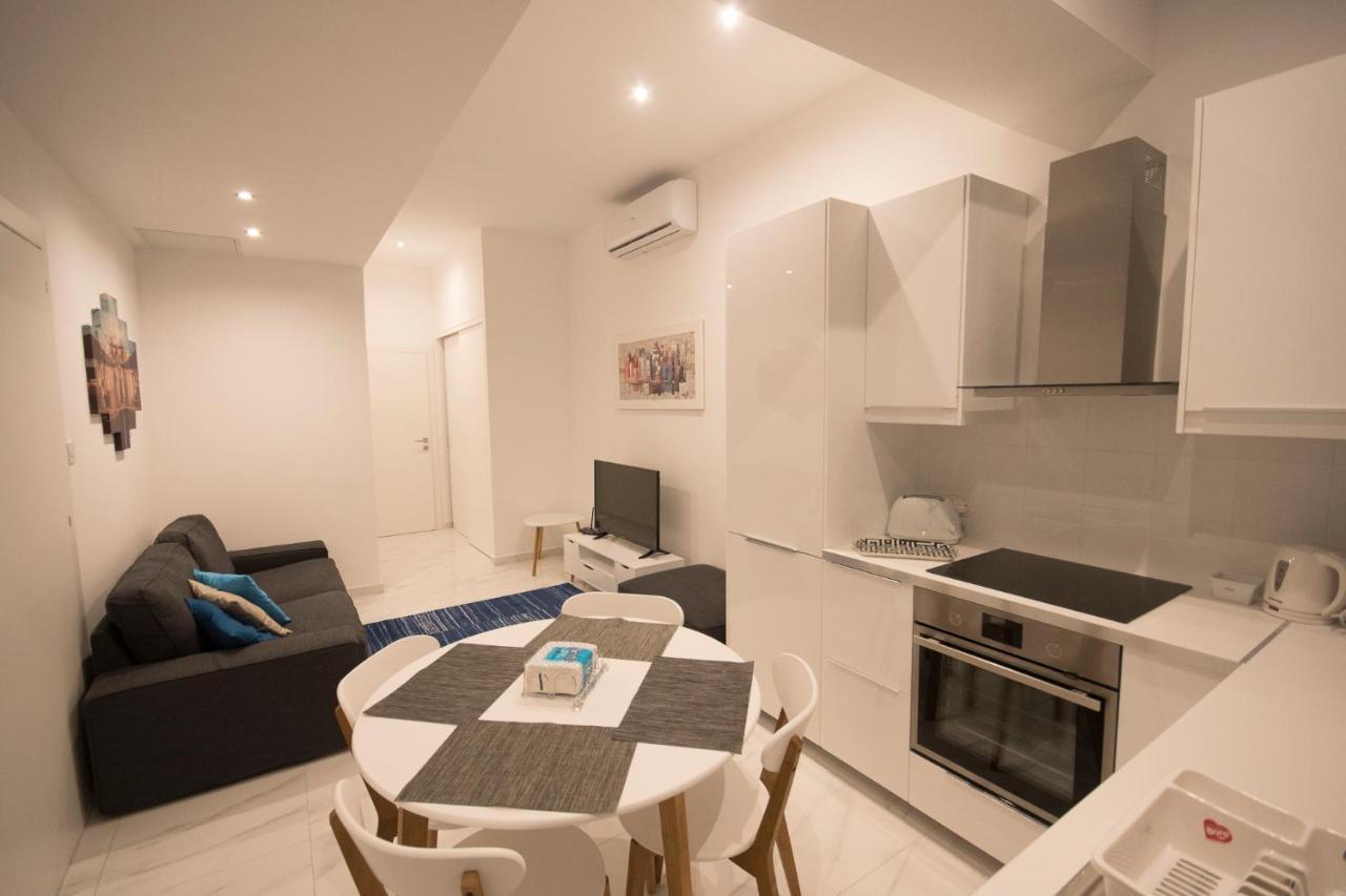 4 Bedroom Apartment Near Sliema Seafront Kültér fotó
